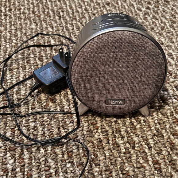 iHome Bluetooth Alarm Clock with USB Charging and Ambient Night Light, Digital A - Picture 1 of 4